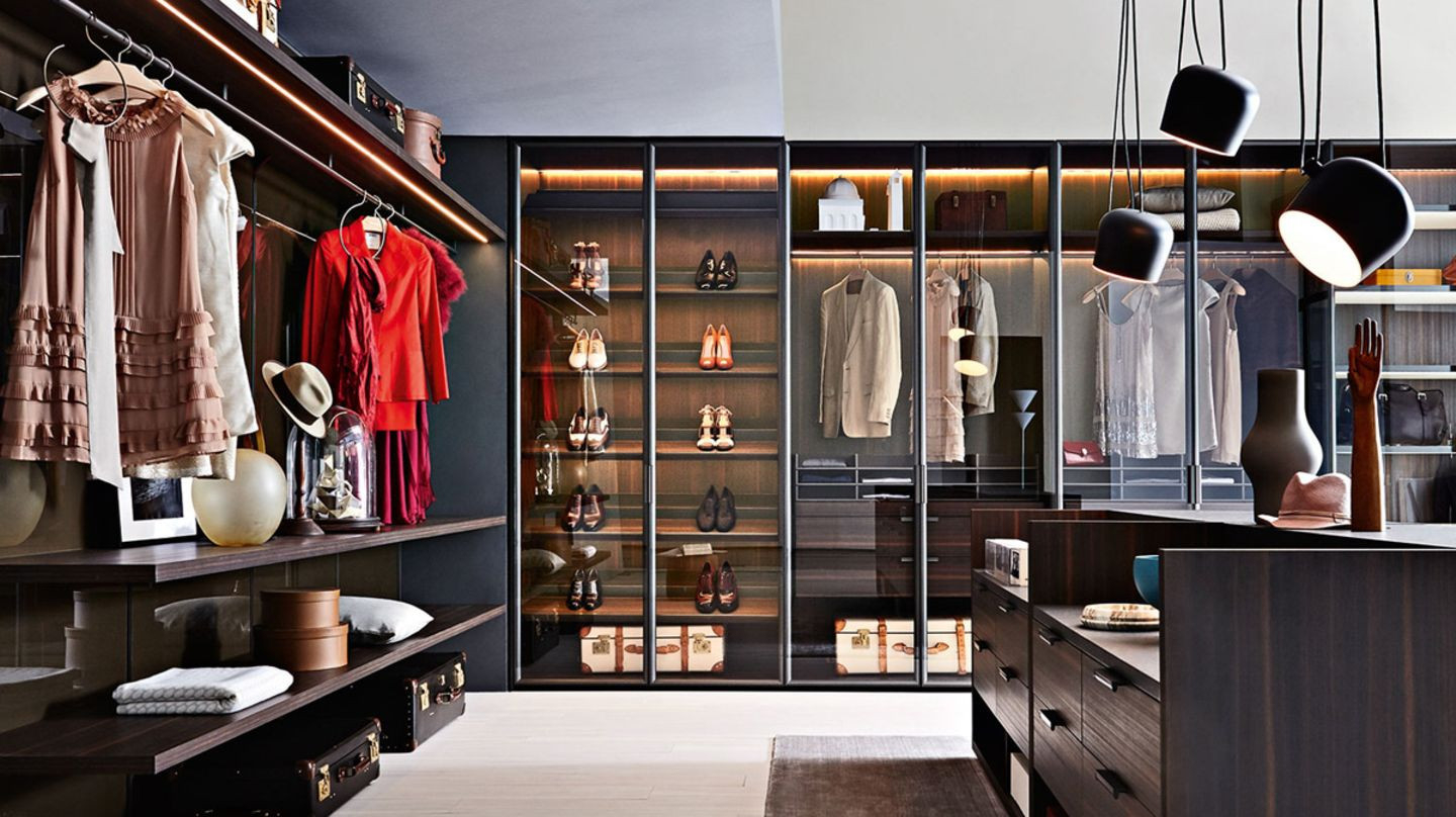 Ankleide – Einen Begehbaren Kleiderschrank Planen - [Living At Home] for Kleiderschrank Begehbar