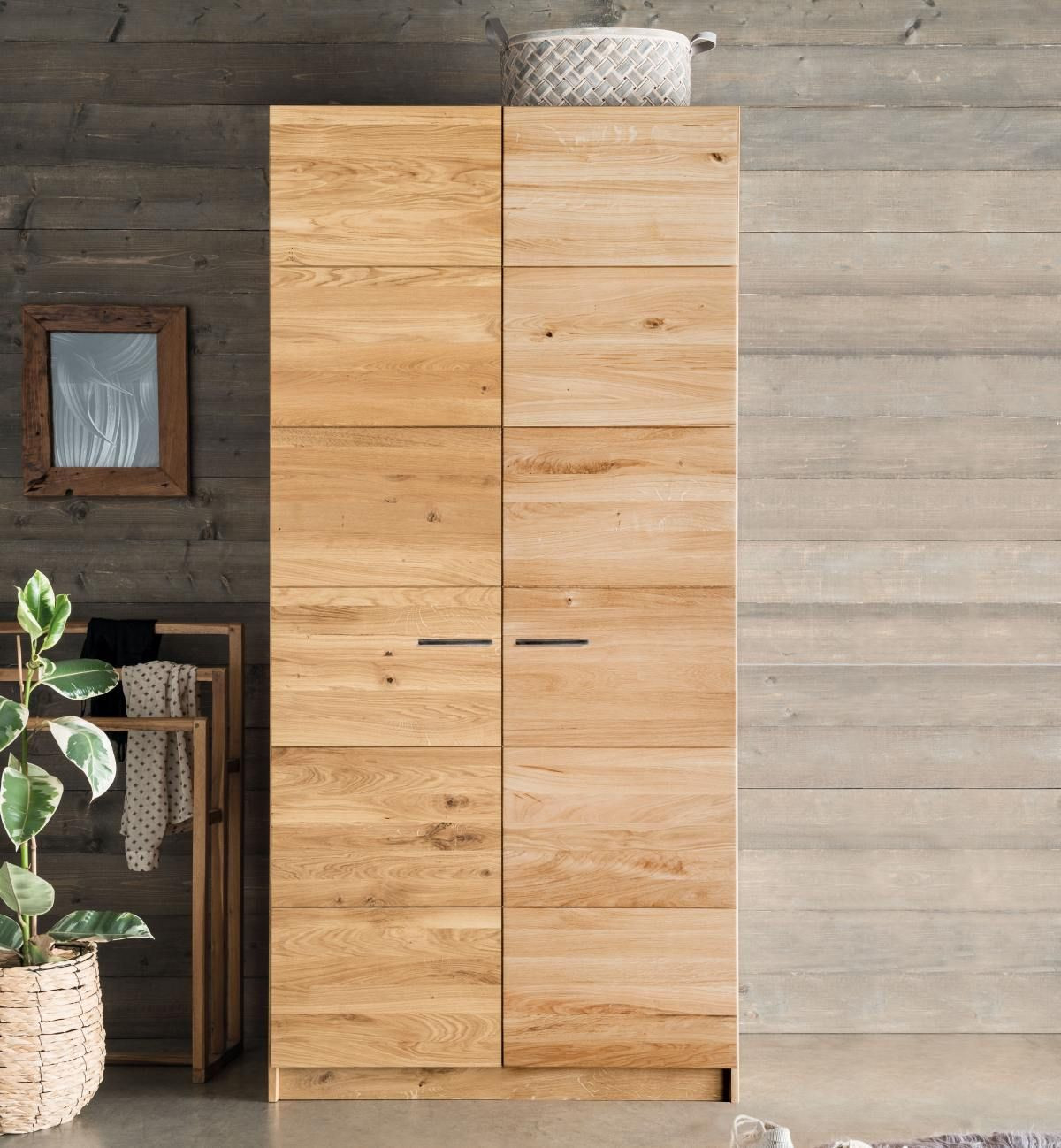 Kleiderschrank 2 Türig Massivholz Eiche Mit Einteilung regarding Kleiderschrank 2 Türig