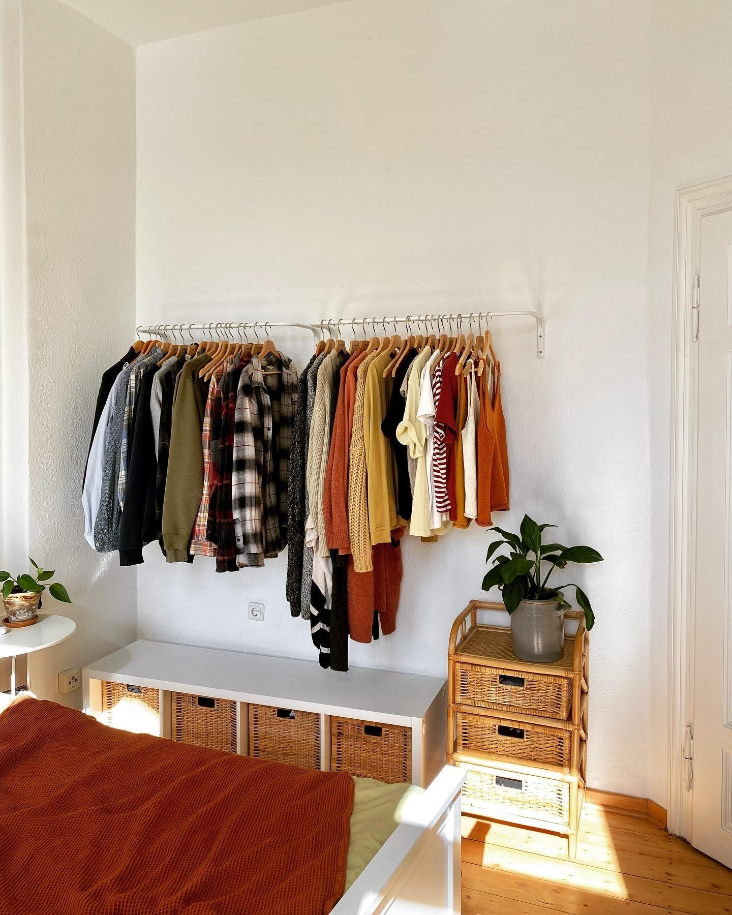 Kleiderstange Statt Kleiderschrank: So Funktioniert'S! pertaining to Stange Kleiderschrank