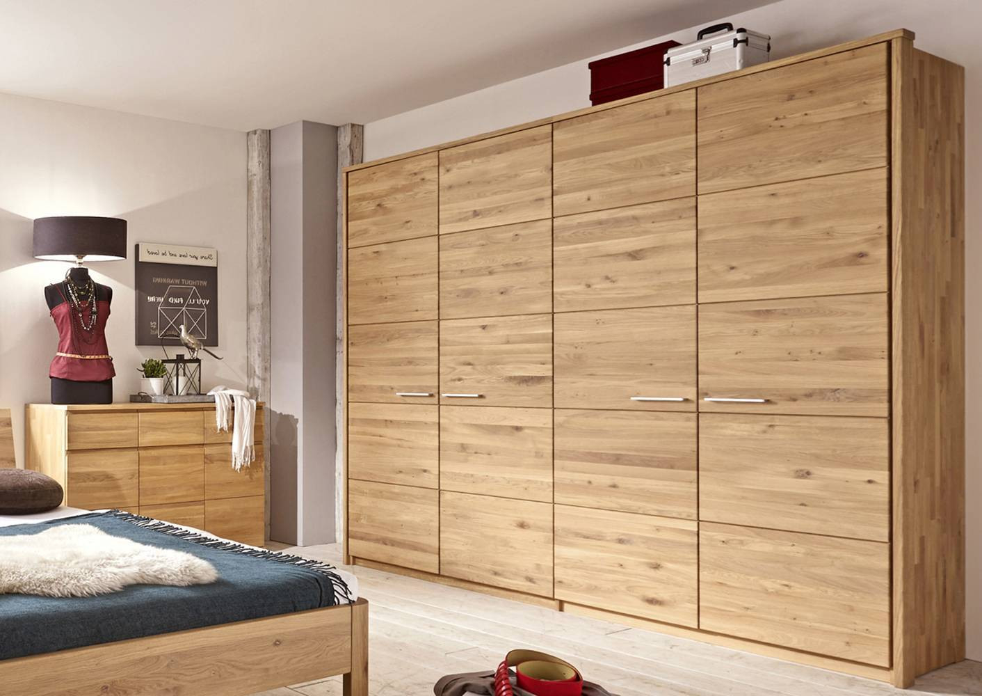 Massivholz Endlosschrank In Wildeiche Geölt regarding Kleiderschrank Eiche Geölt