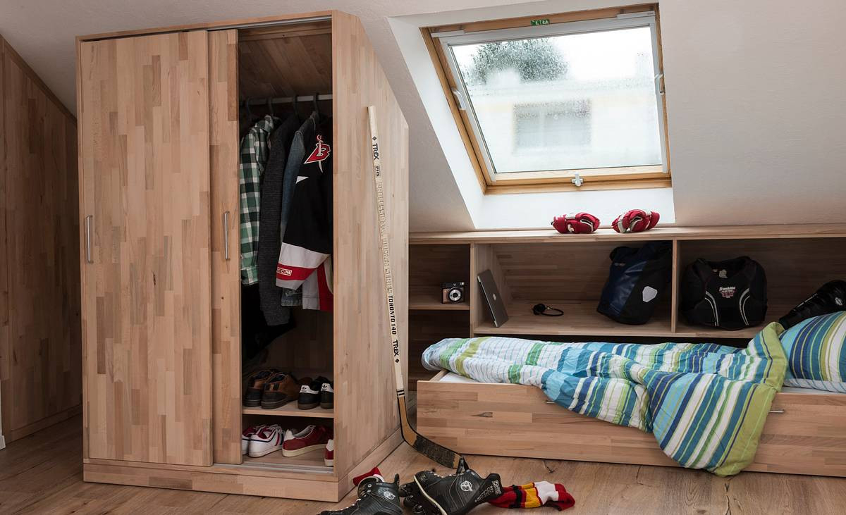 Mobiler Kleiderschrank | Selbst.de with regard to Kleiderschrank Dachschräge Selber Bauen