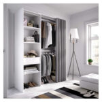 Offener Kleiderschrank Mit Schublade Und Modernem Vorhang. 2 Intended For Kleiderschrank Ohne Stange