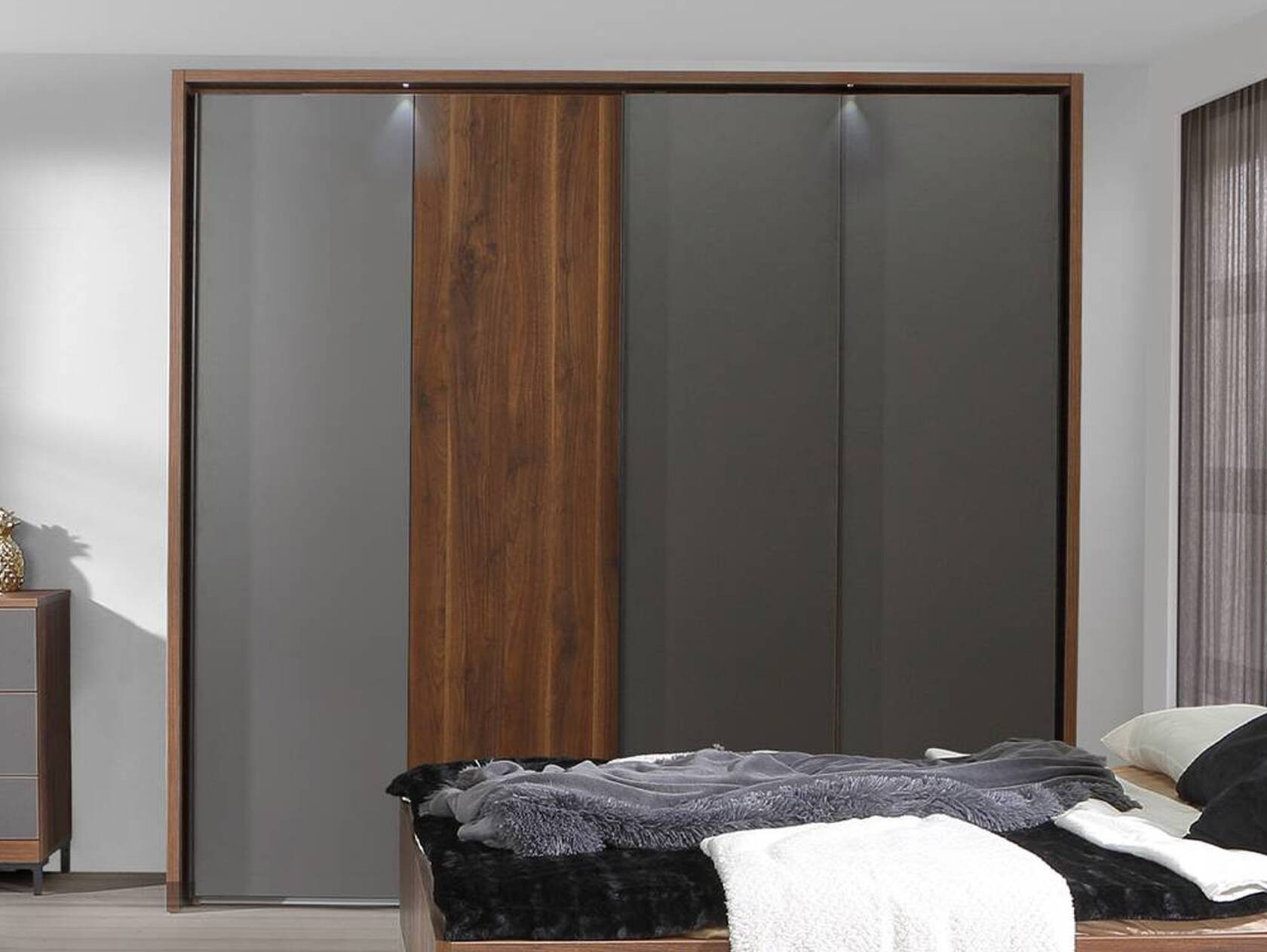 Querry Kleiderschrank, Material Dekorspanplatte, Bakersfield inside Kleiderschrank Walnuss