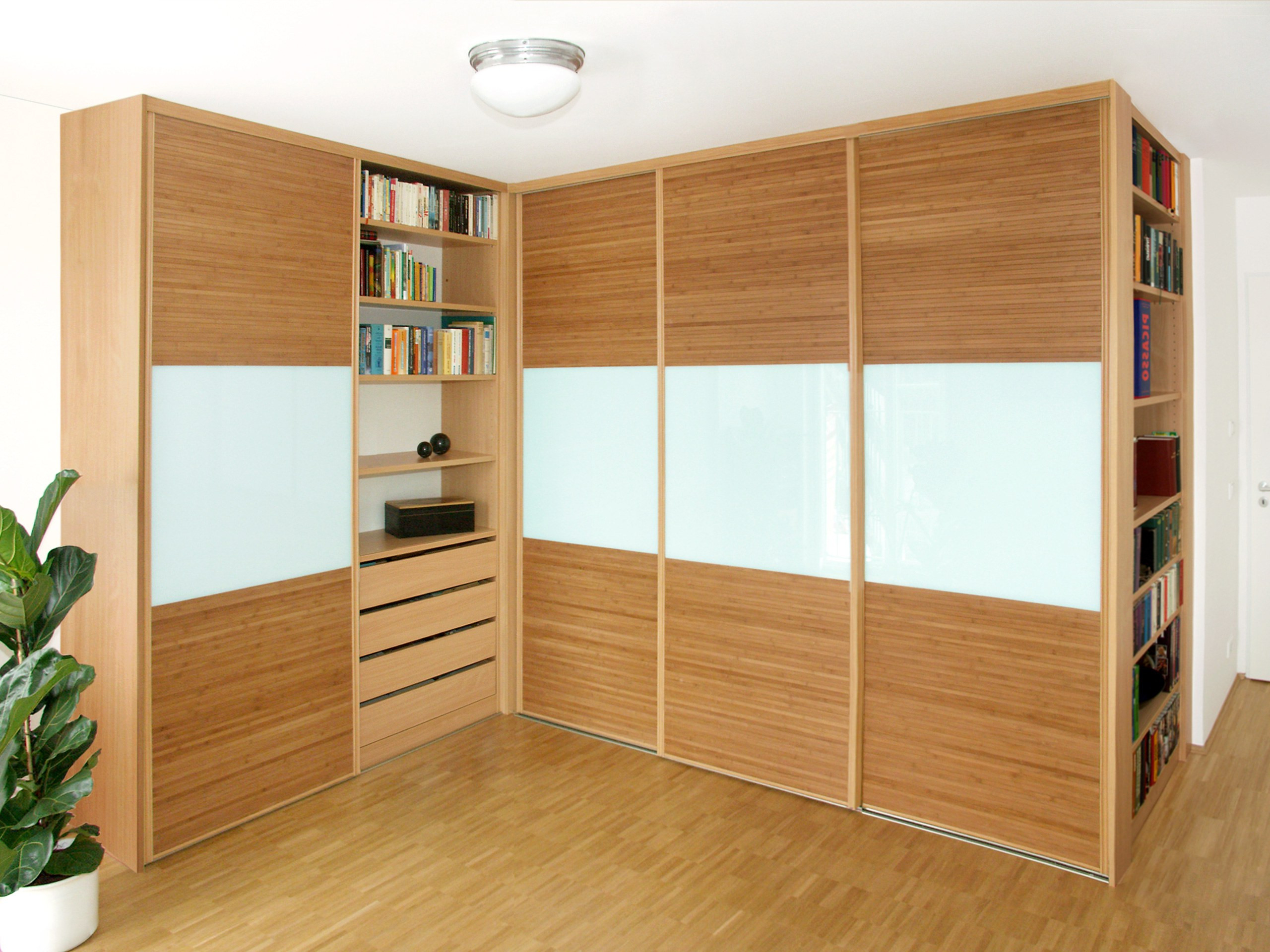Wohnlicher Schiebetürschrank Bambus | Urbana Möbel München intended for Kleiderschrank Bambus